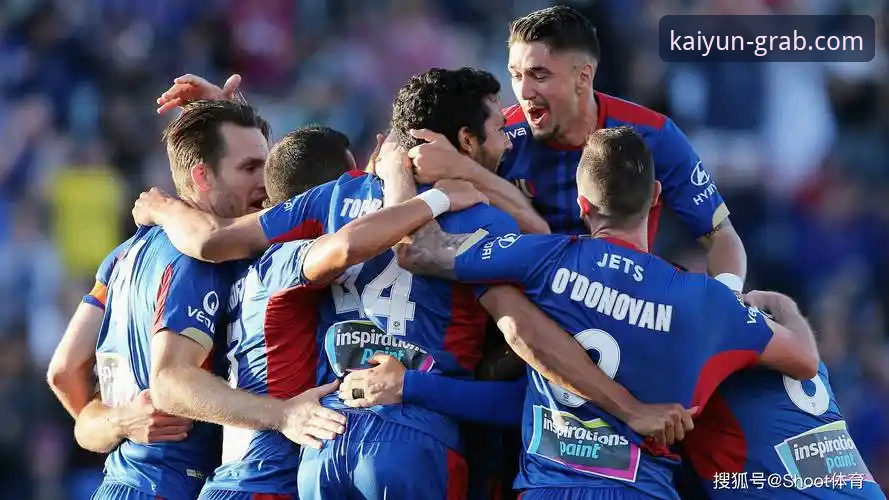 KAIYUN应用商店 点球大战的残酷与移动端流畅体验的对比:技术视角下的意大利出局